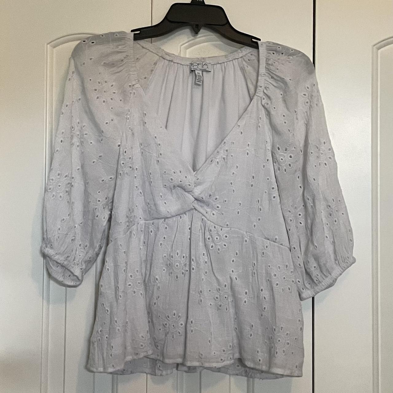 item listed by solmari27