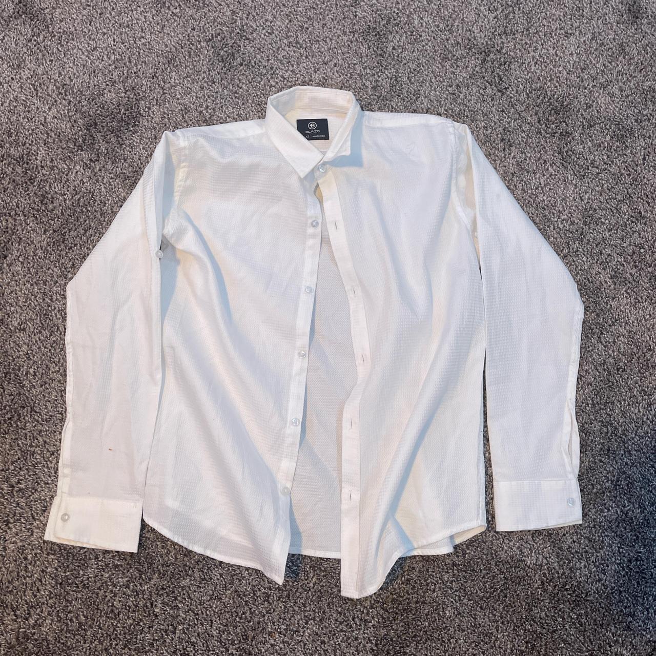 Plain White button up Size: Small Open to... - Depop