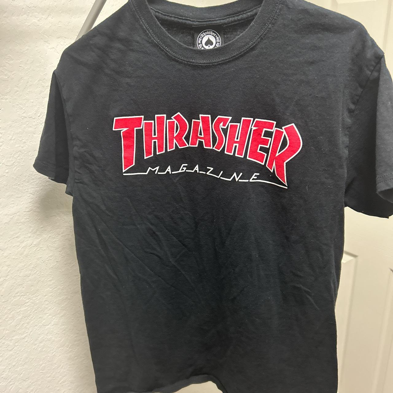 Thrasher Men's Grey and Red T-shirt (3)
