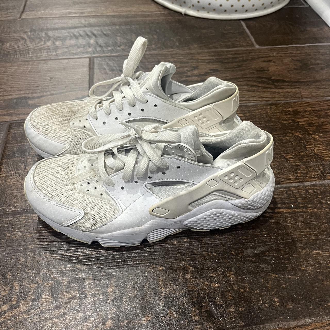 used nike huaraches