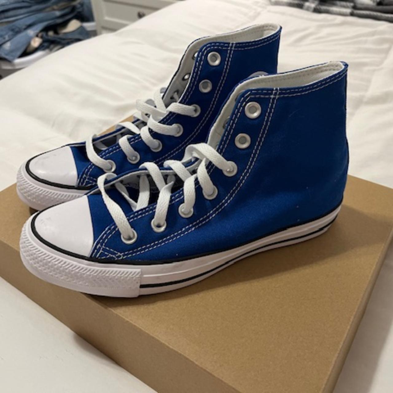 ladies blue converse size 5