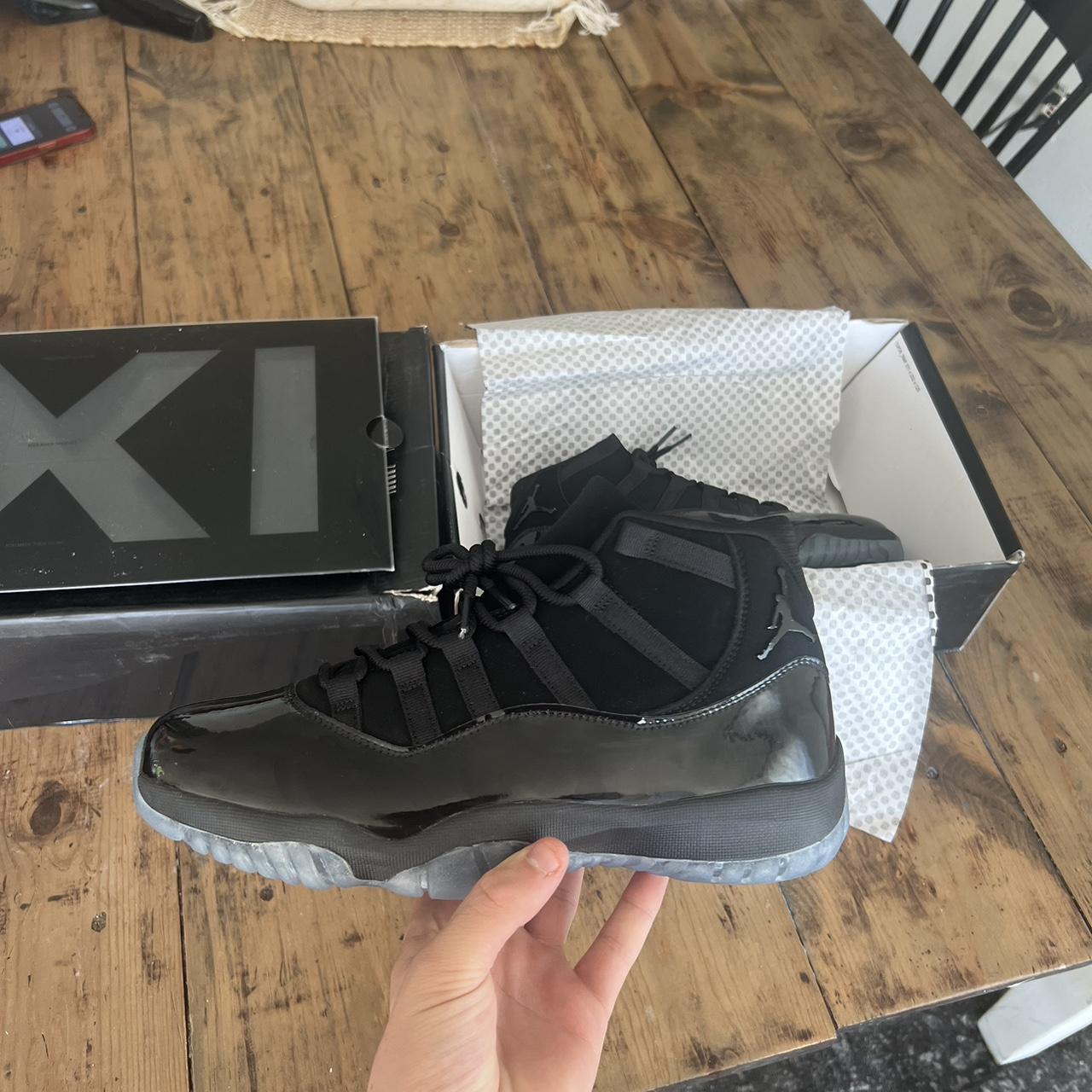 jordan 11 cap and gown size 6