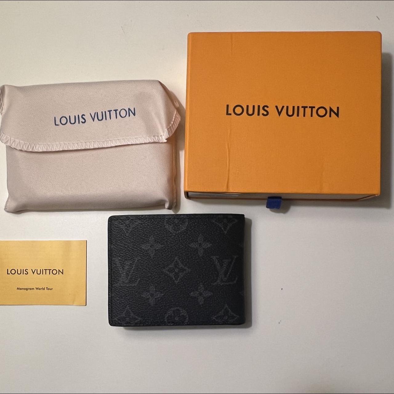 Louis Vuitton Wallet Box  Louis vuitton wallet, Louis vuitton, Vuitton
