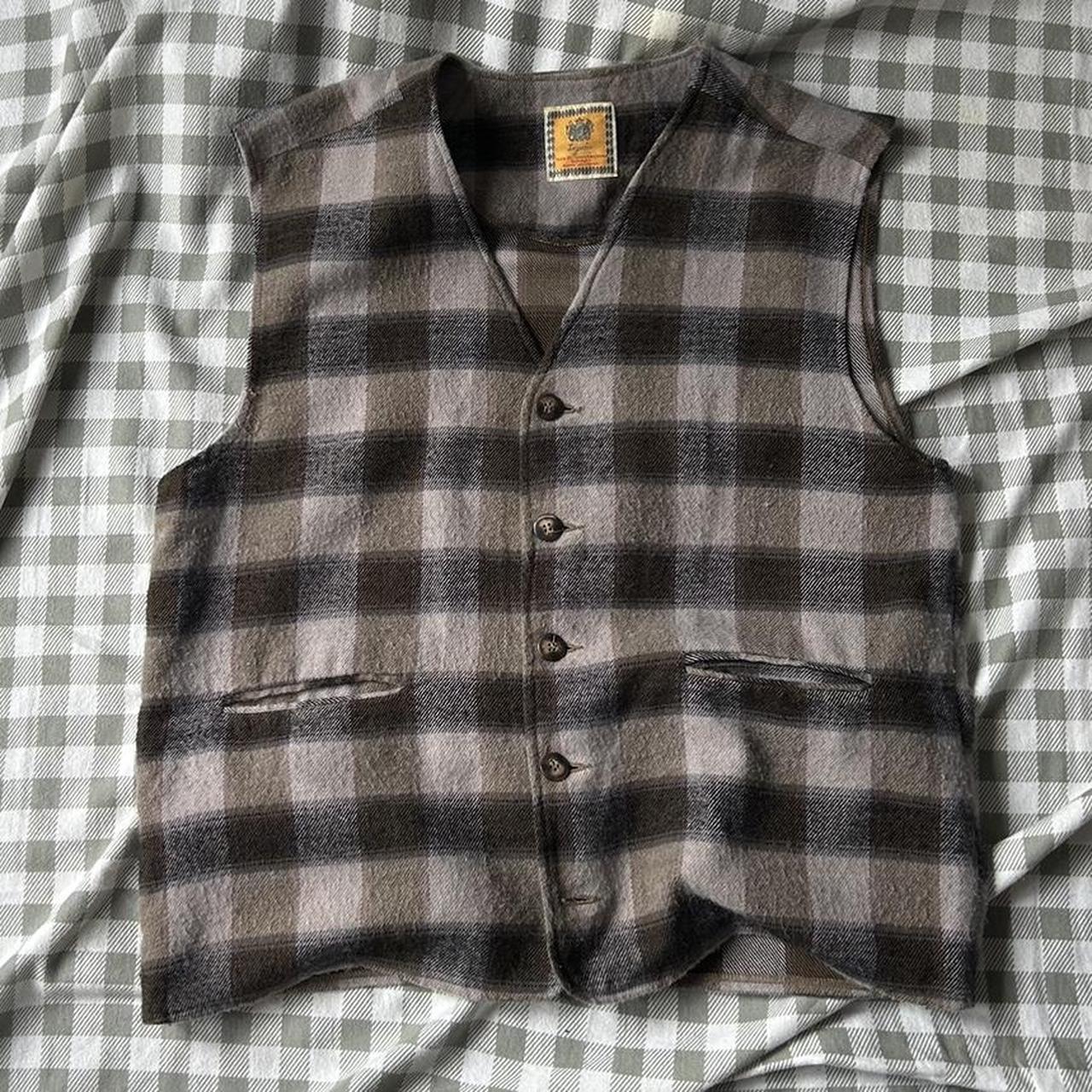 THRIFTED VEST Gorgeous gorgeous gorgeous! Wore this... - Depop