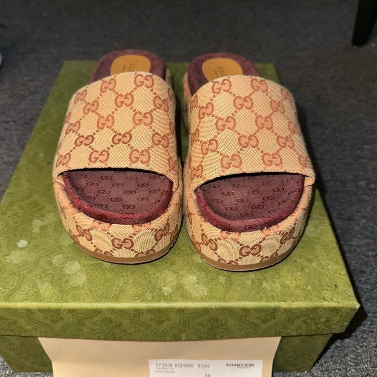 Authentic Gucci Web Sandal. Uk 6. In good condition. Comes with original  box. | Leather sandals, Gucci, Sandals