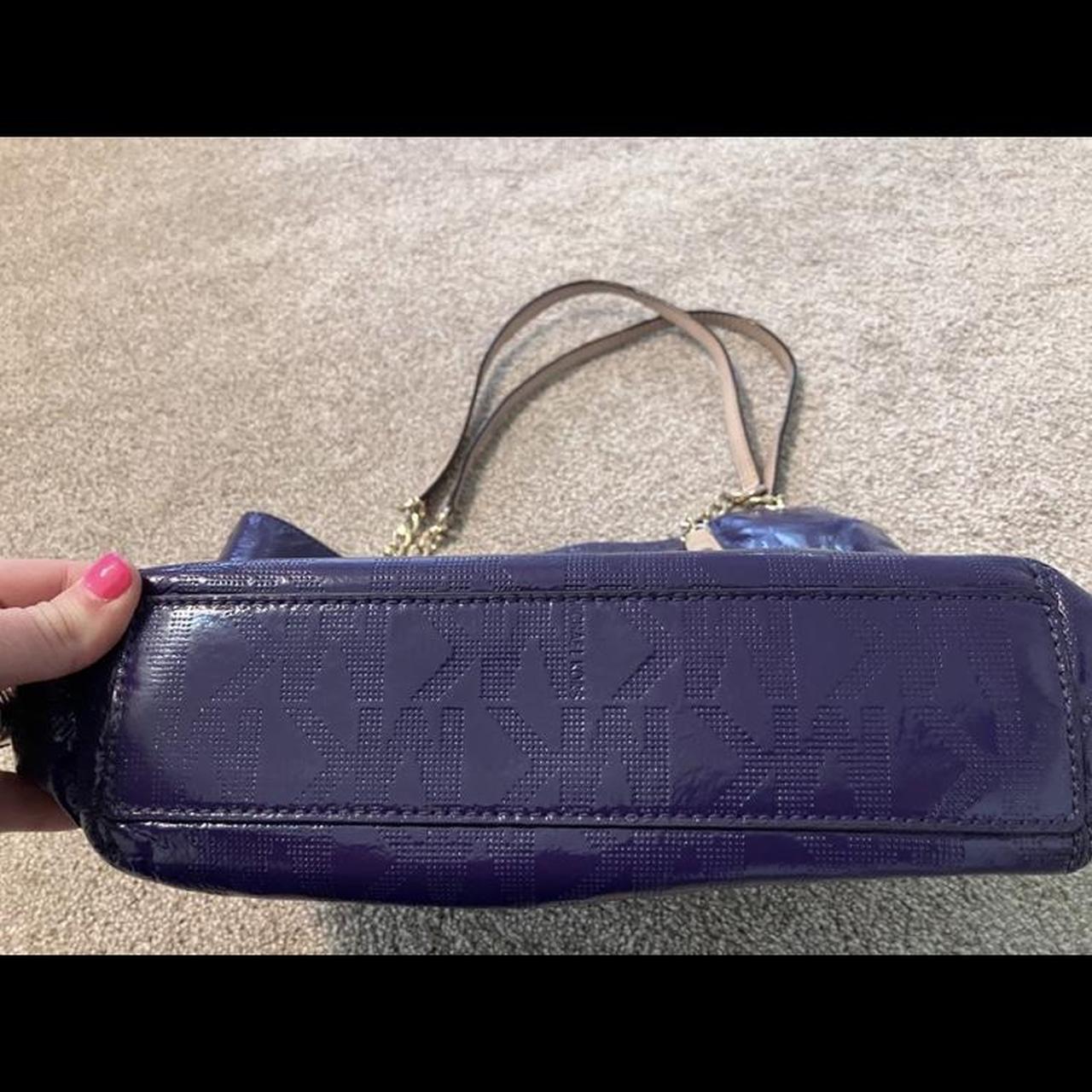 Michael Kors bag in a lilac color! Is in good - Depop