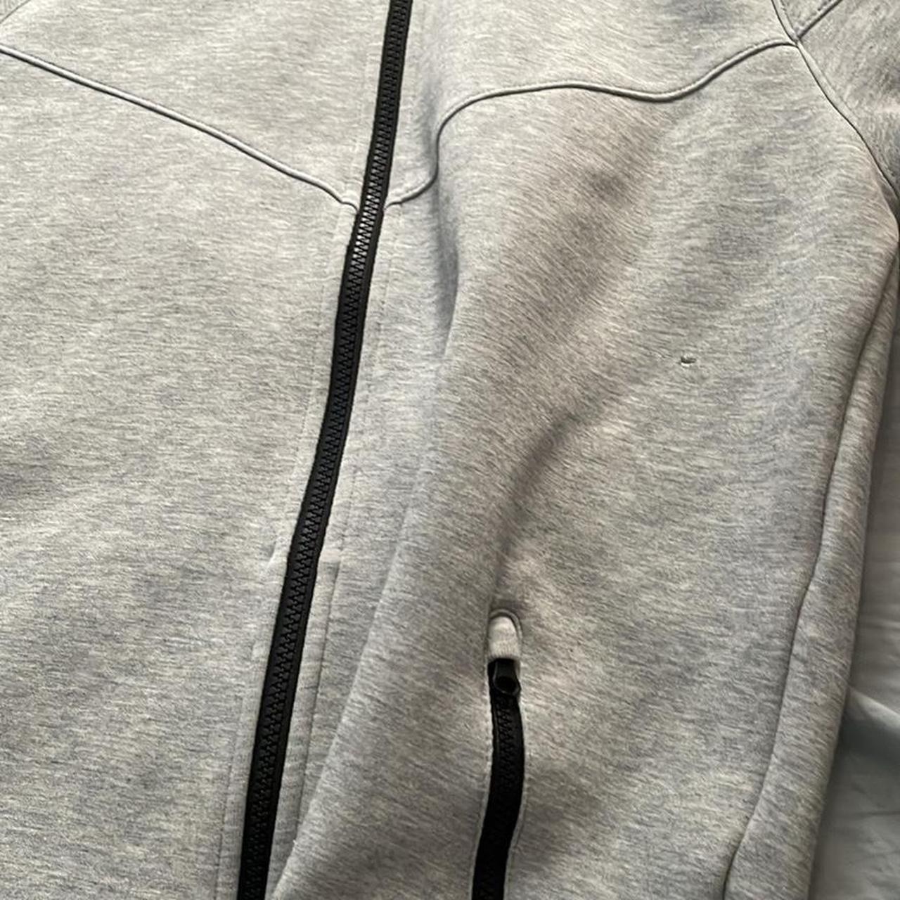 mens grey nike tech fleece hoodie