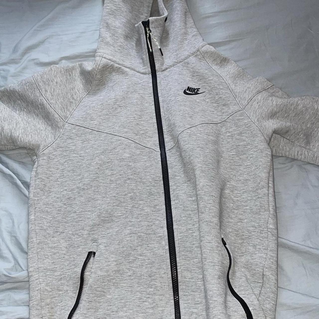mens nike tech fleece hoodie grey