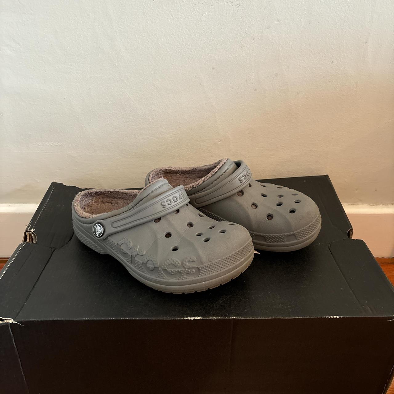 Crocs size 3.5 on sale