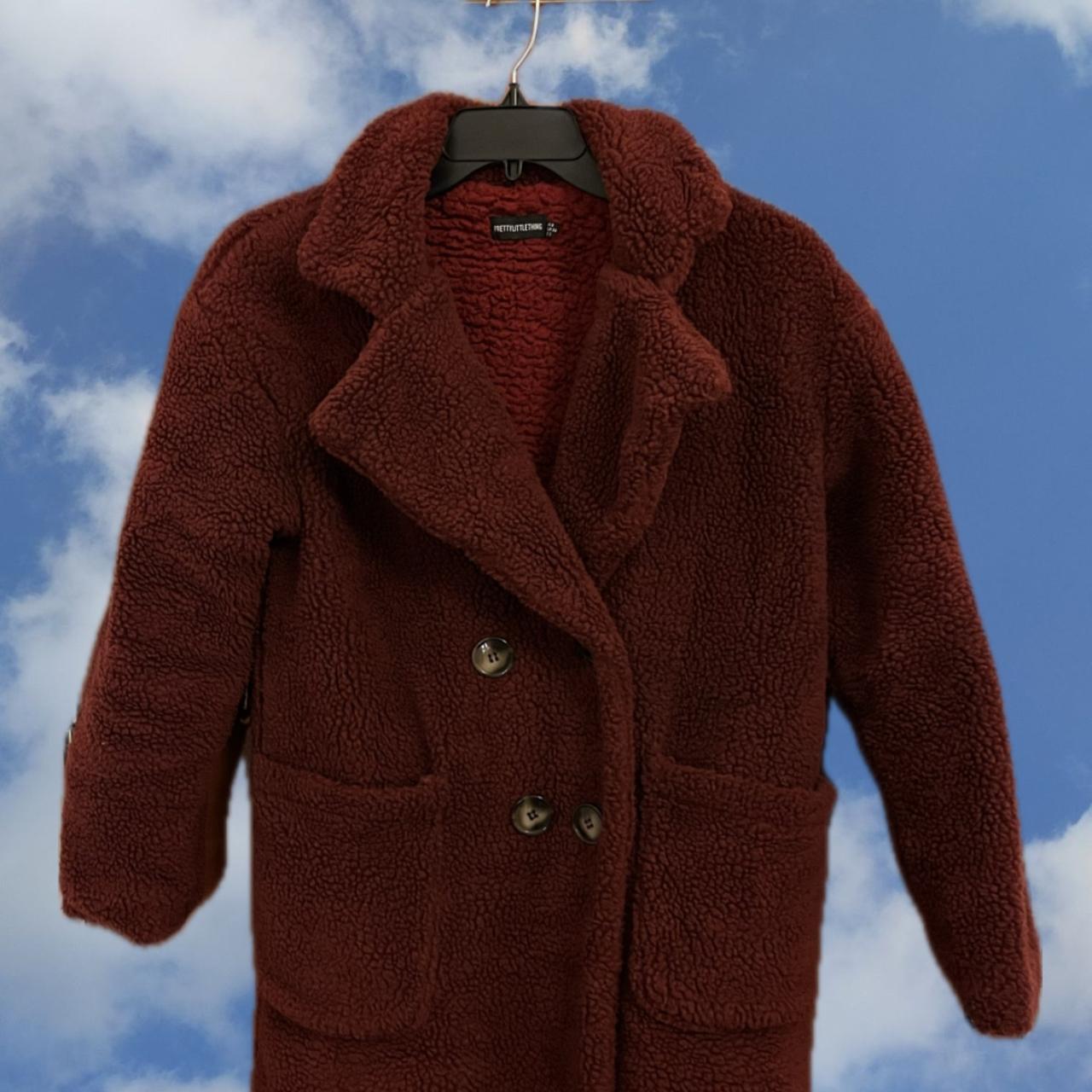 Teddy coat store with pockets