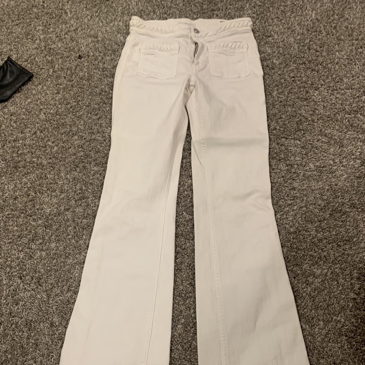 Super cute white jeans Super new and not used very... - Depop