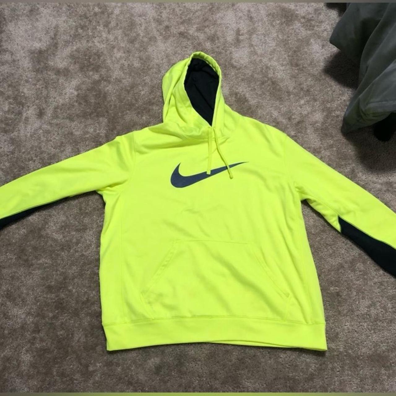 Neon yellow Nike hoddie Size XL US Has minimum