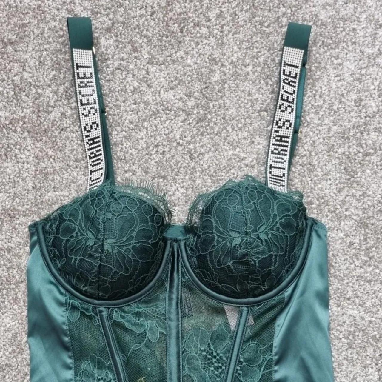NWT Victoria's Secret Body by Victoria Lightly Lined - Depop
