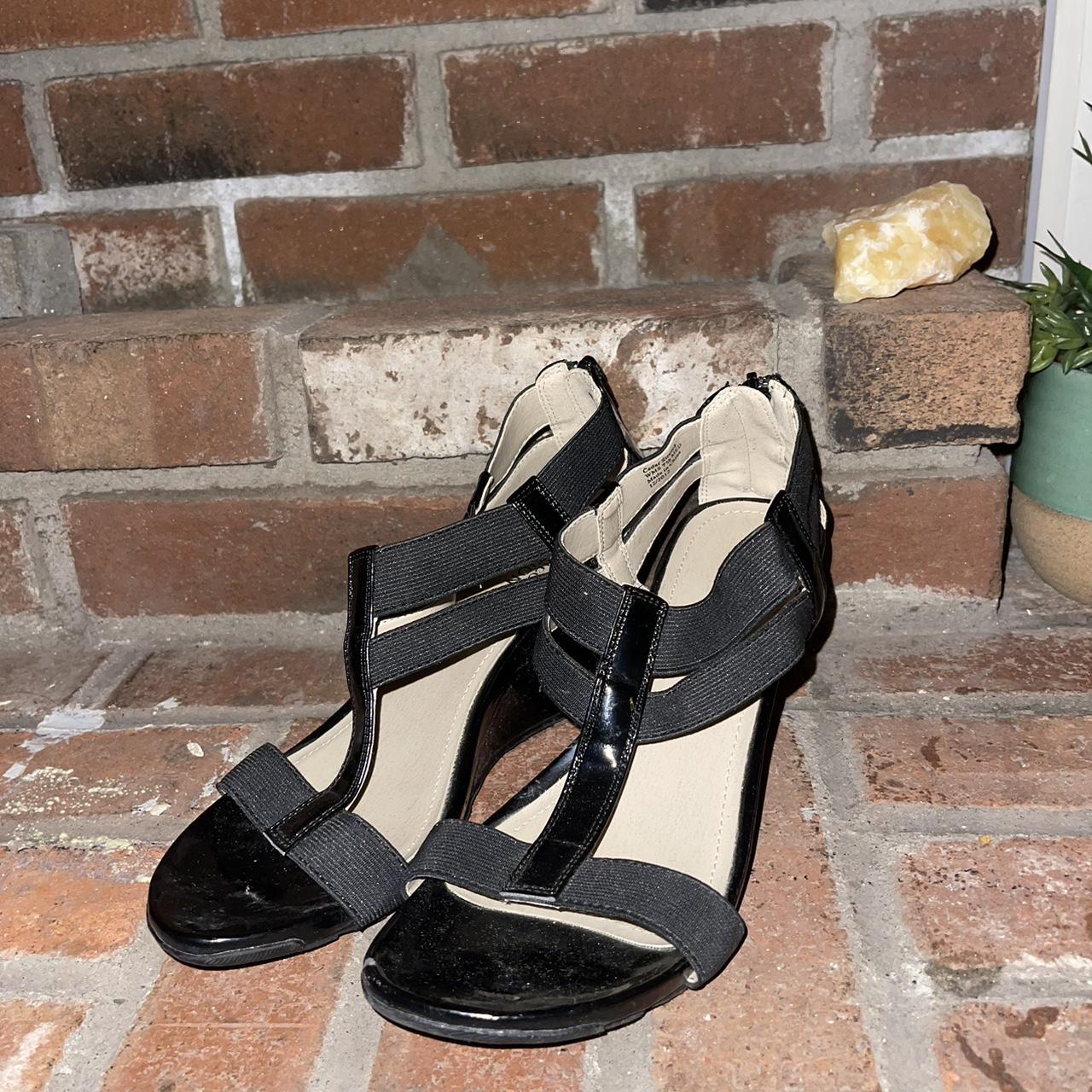 Kenneth cole cheap black wedges