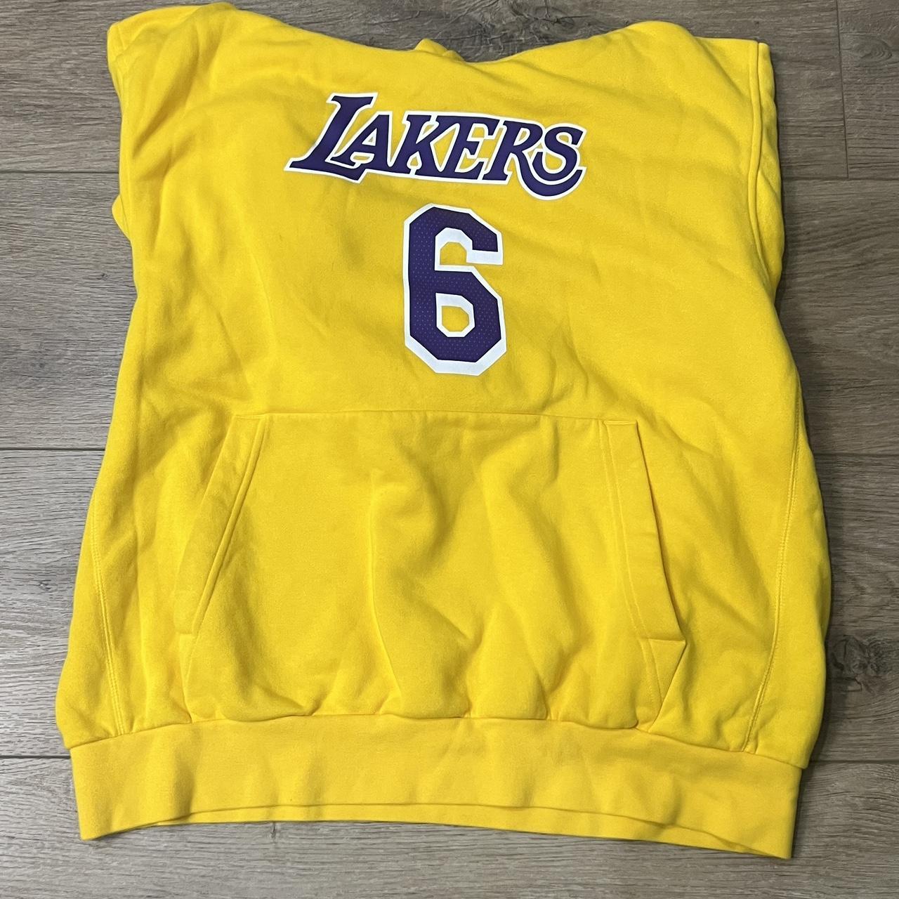 Lakers lebron clearance sweatshirt