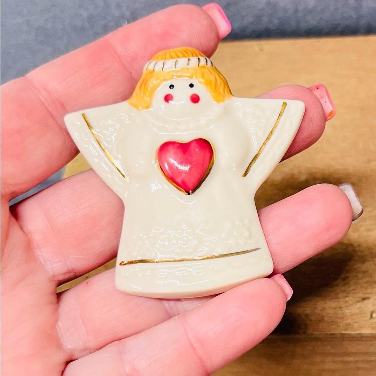 Source Unknown Women's Brooch - Cream/Red – Sourc… - image 1