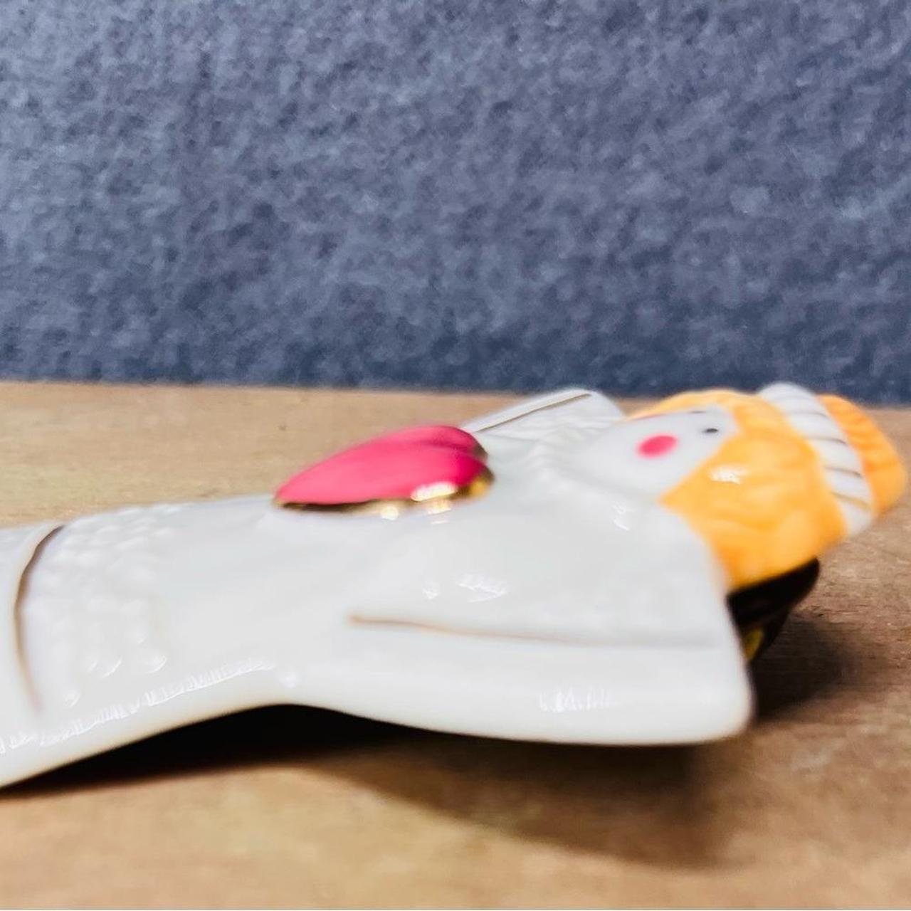 Source Unknown Women's Brooch - Cream/Red – Sourc… - image 4