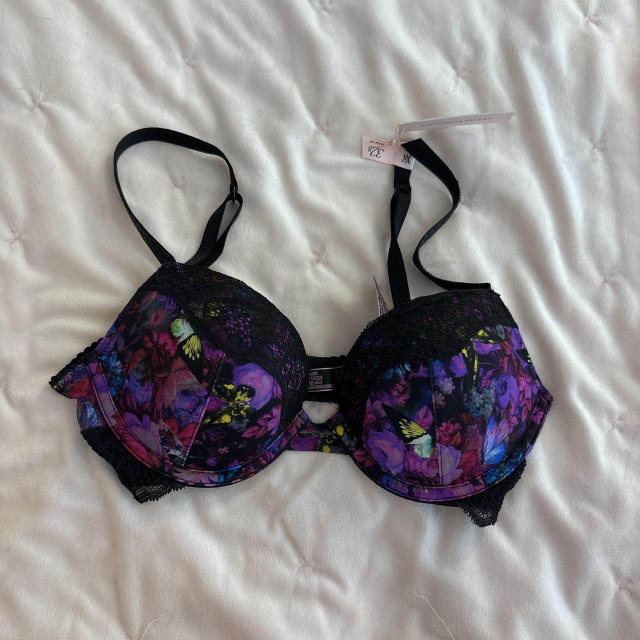 item listed by alespinkparlor