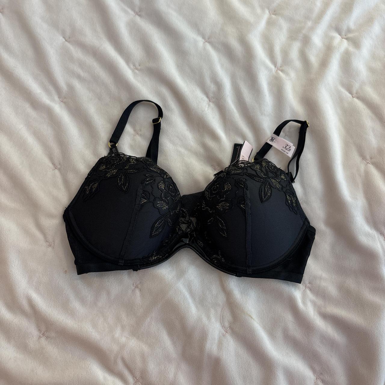 item listed by alespinkparlor