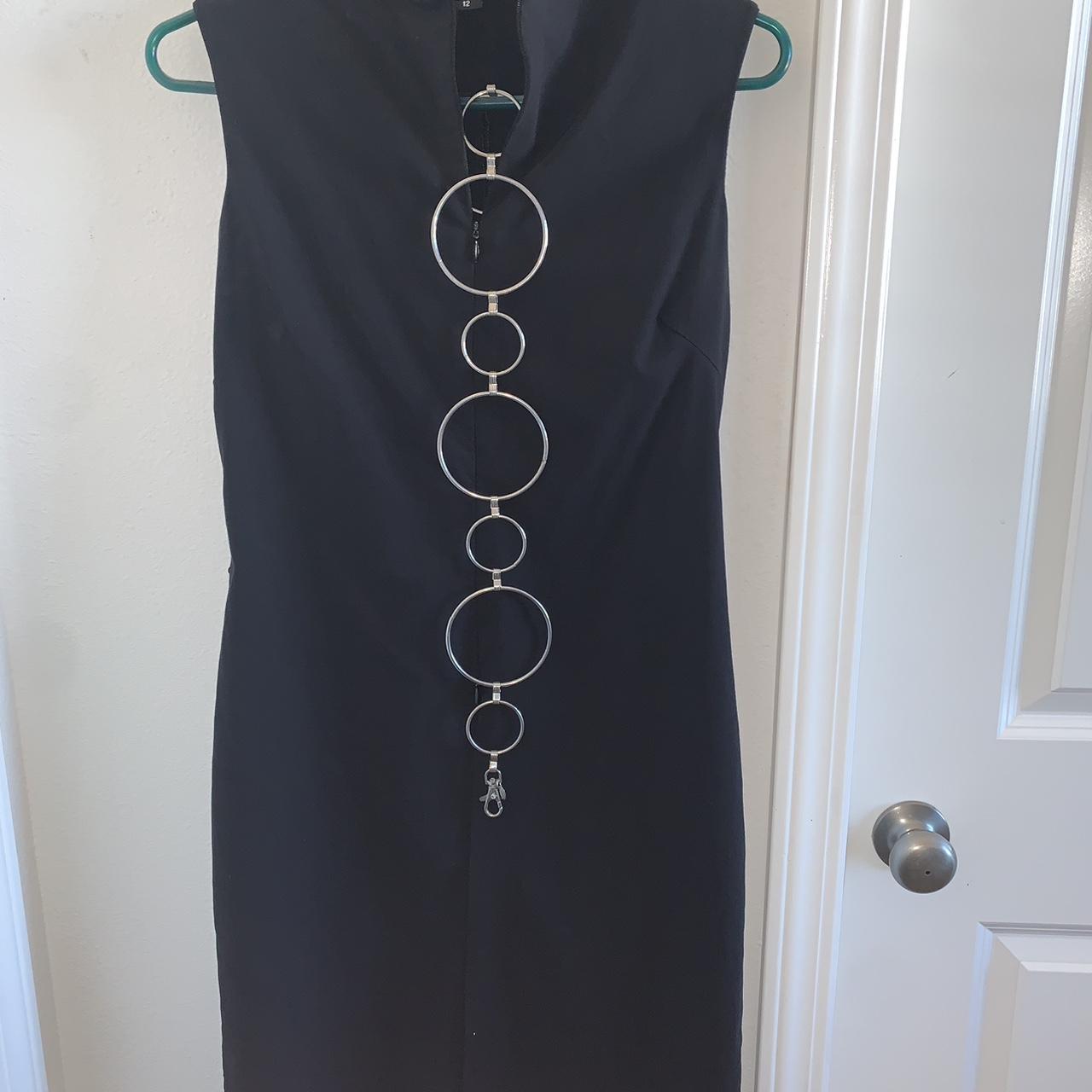 Cue in the City size 12 dress with belt accessory... Depop