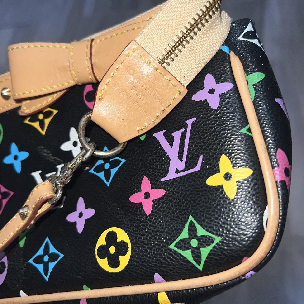 multi pochette strap - Depop