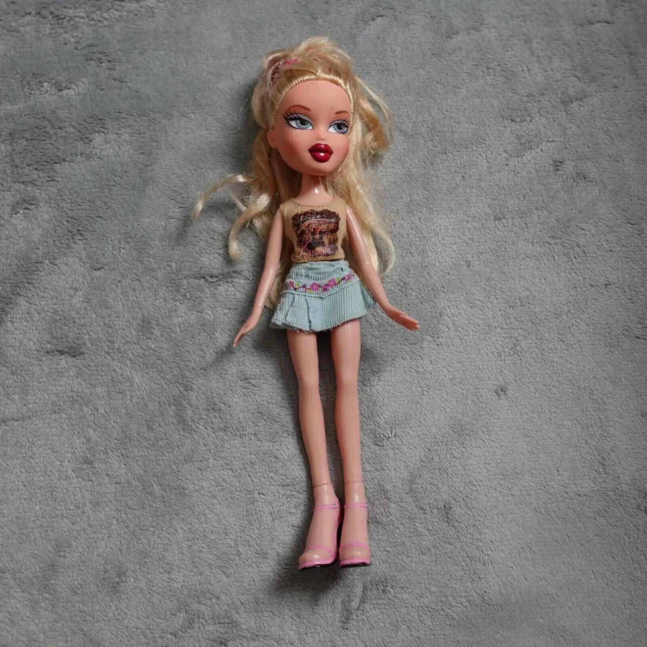 Pale bratz doll online