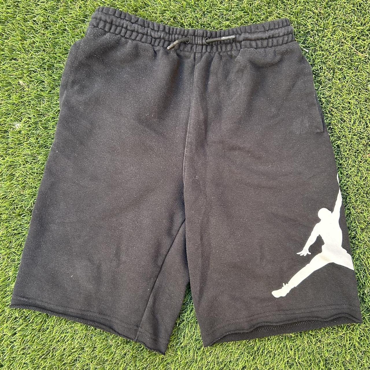 item listed by chxrm_z