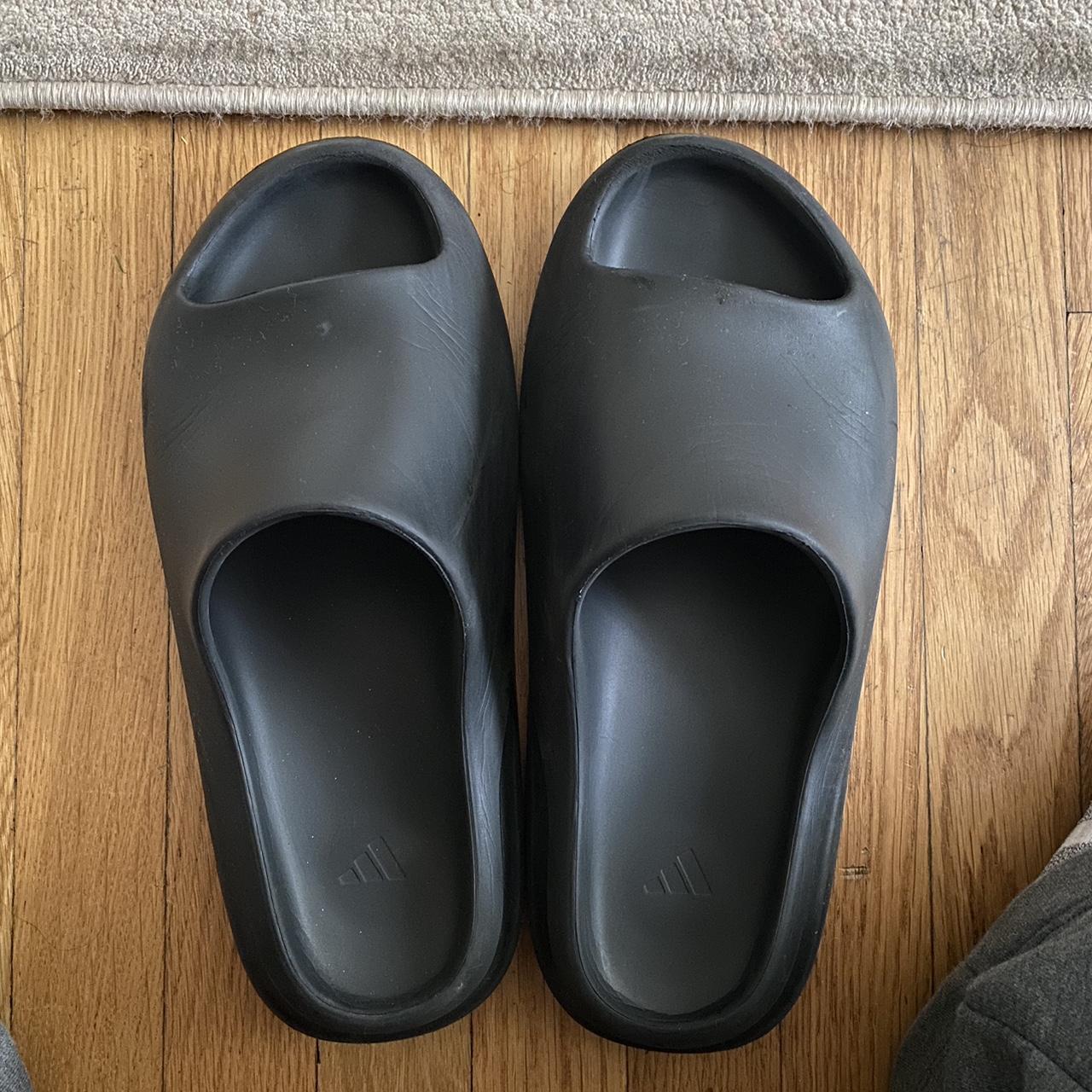 Yezzy Slide - Size 12 Men Fits like an 11 Us - Depop