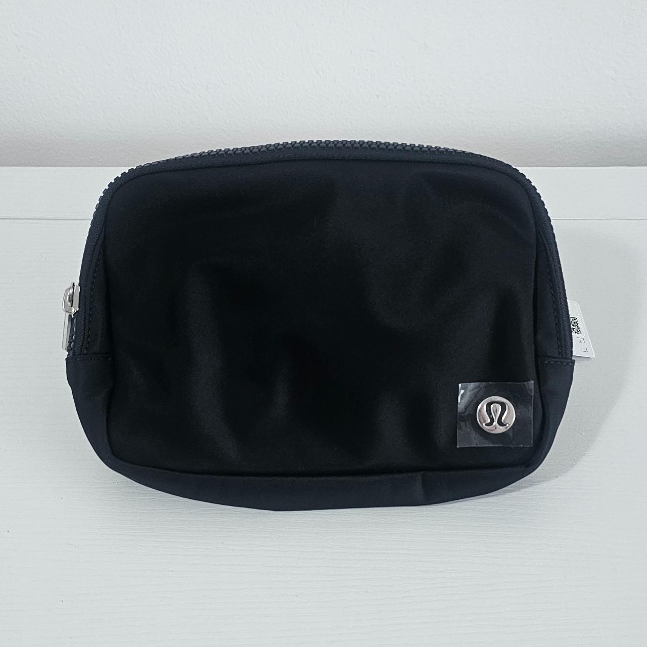 Lululemon Everywhere Belt Bag 1L Wordmark Blk/As... Depop