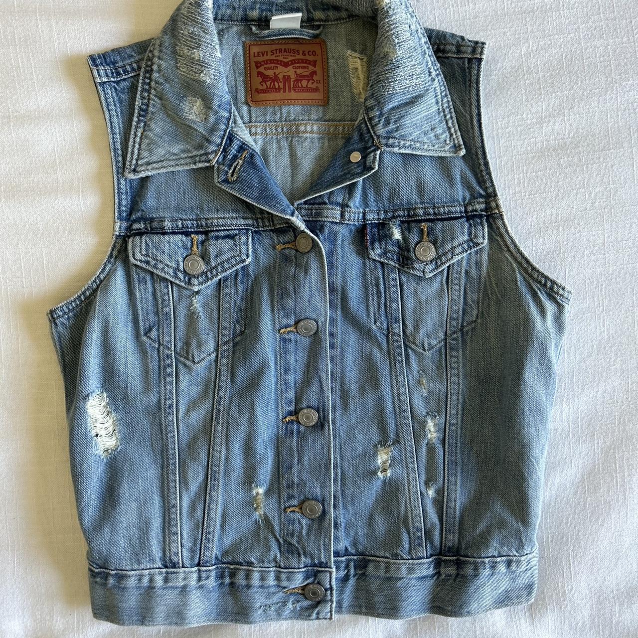 Small distressed Levi’s denim jean vest, a killer... - Depop