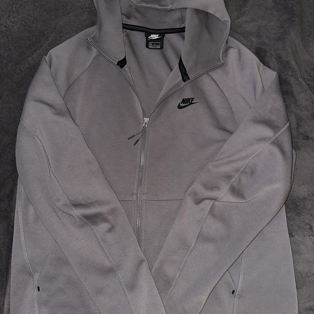 nike tech fleece gunsmoke hoodie