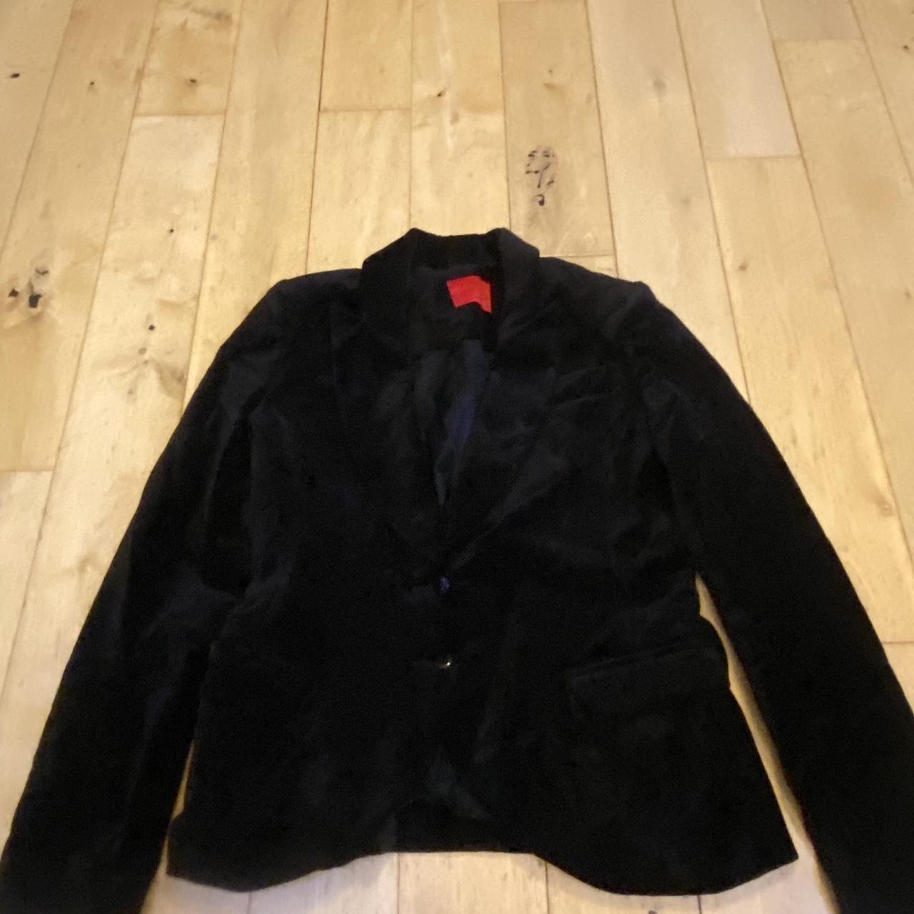 A black ANdEA MOORE velvet blazer, with padded... - Depop