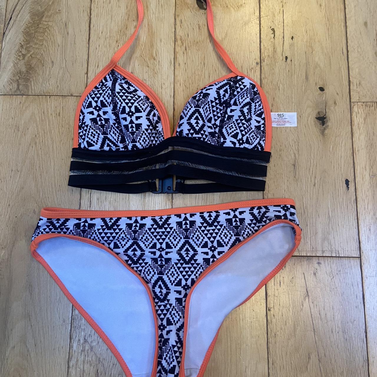 New look orange, black and white bikini bottoms and... - Depop