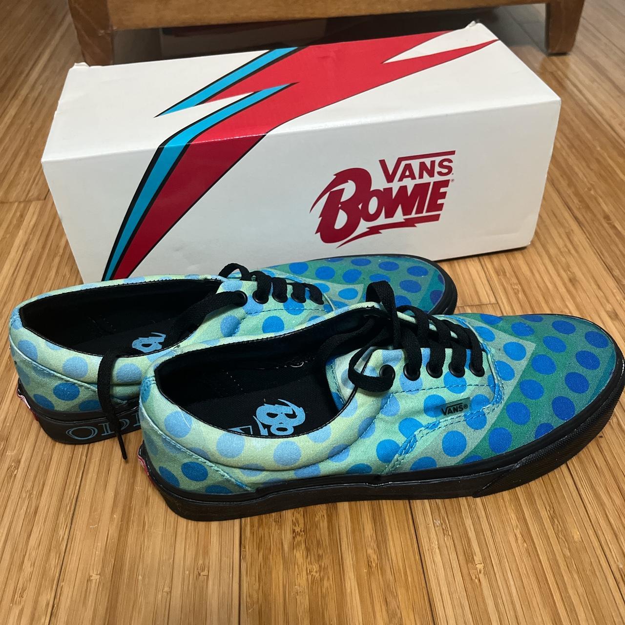 Vans bowie space clearance oddity