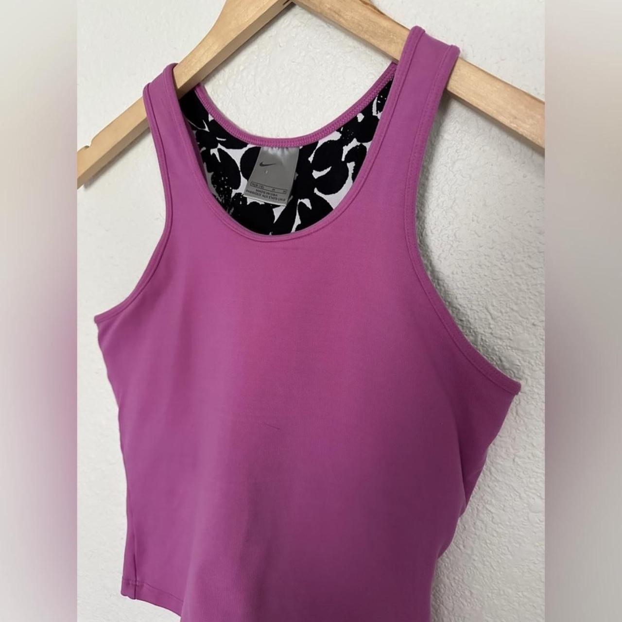 Nike Women's Yoga Cropped Active Tank Top with Built - Depop