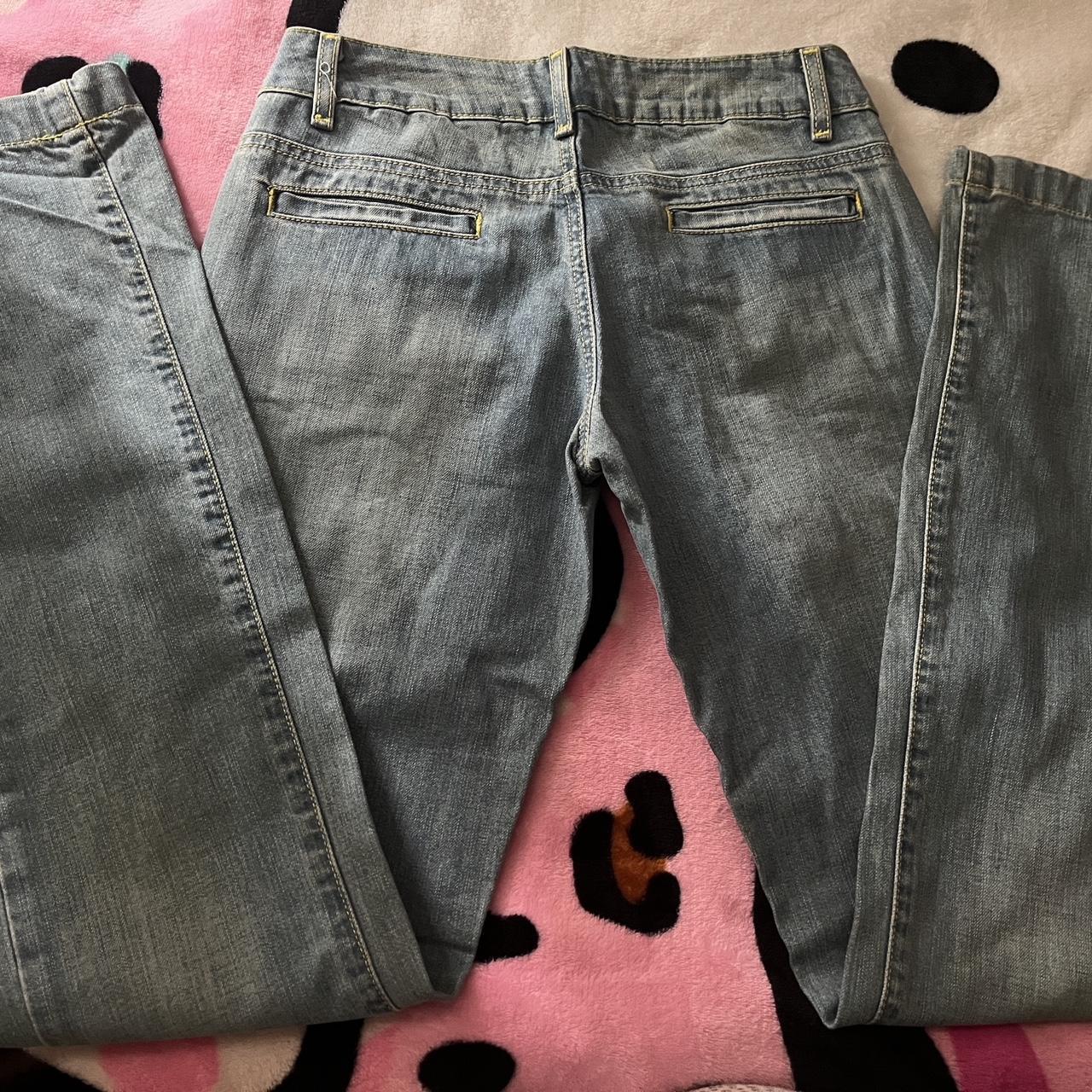 item listed by ruee_beexoxo