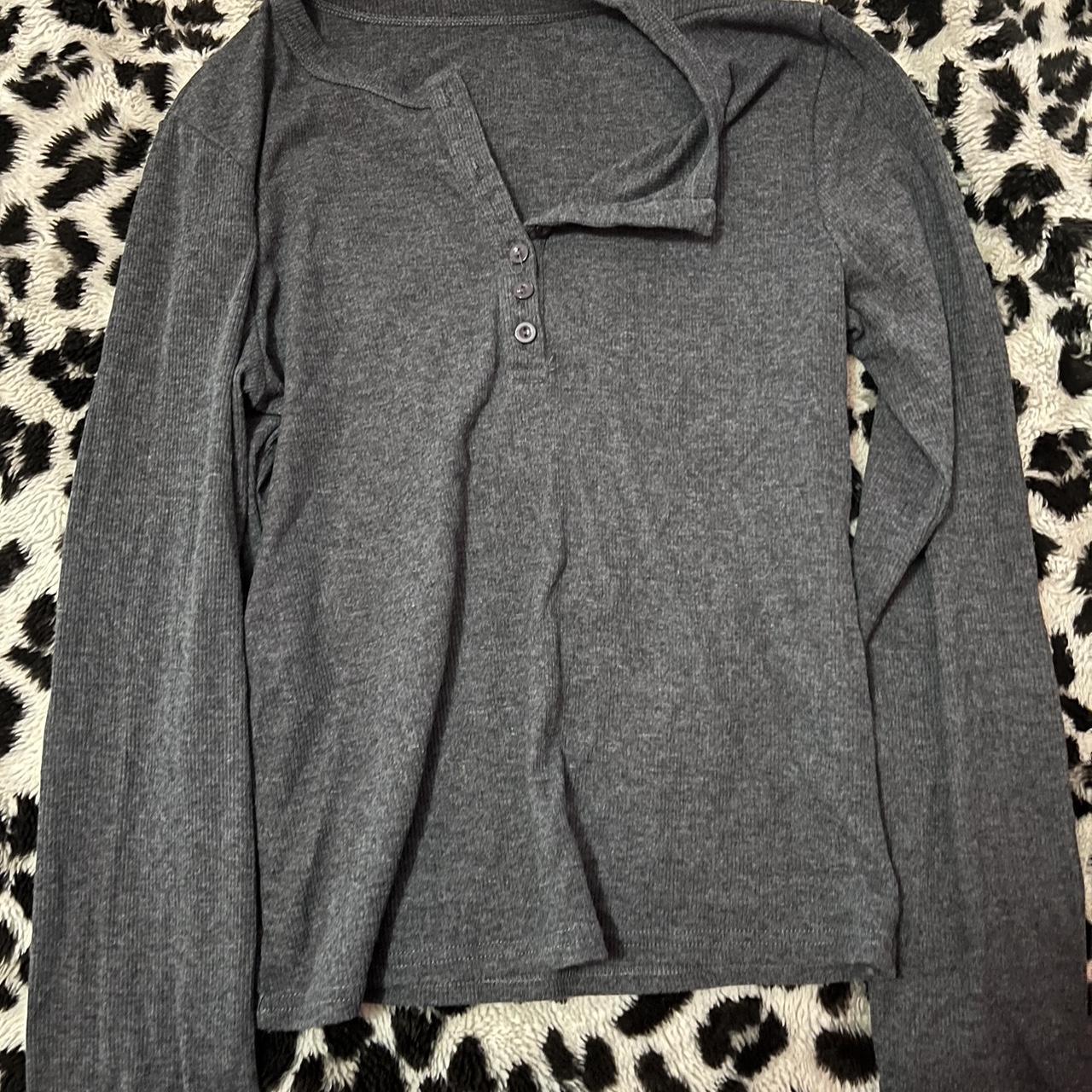 grey button up shirt - Depop