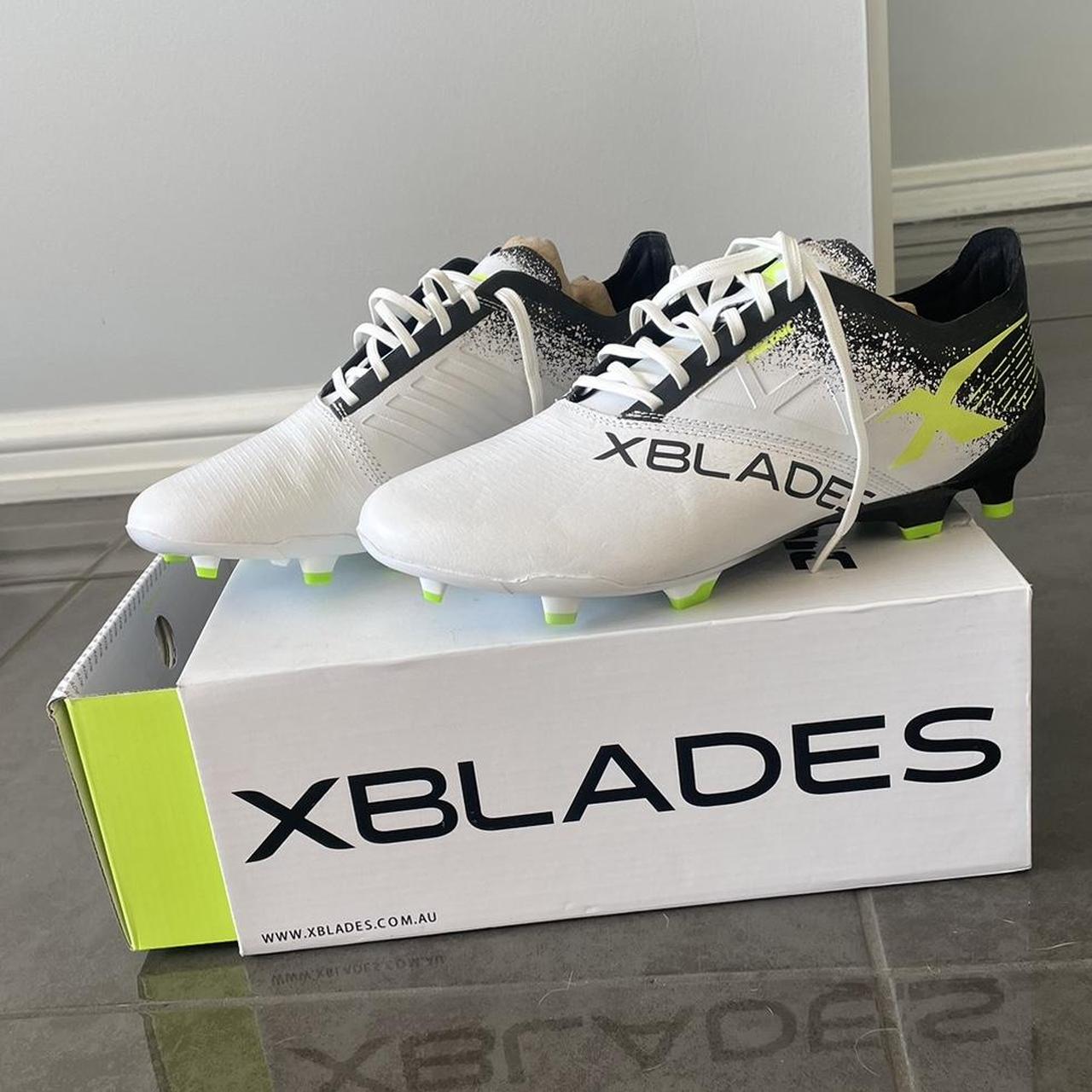 X shops blade football boots