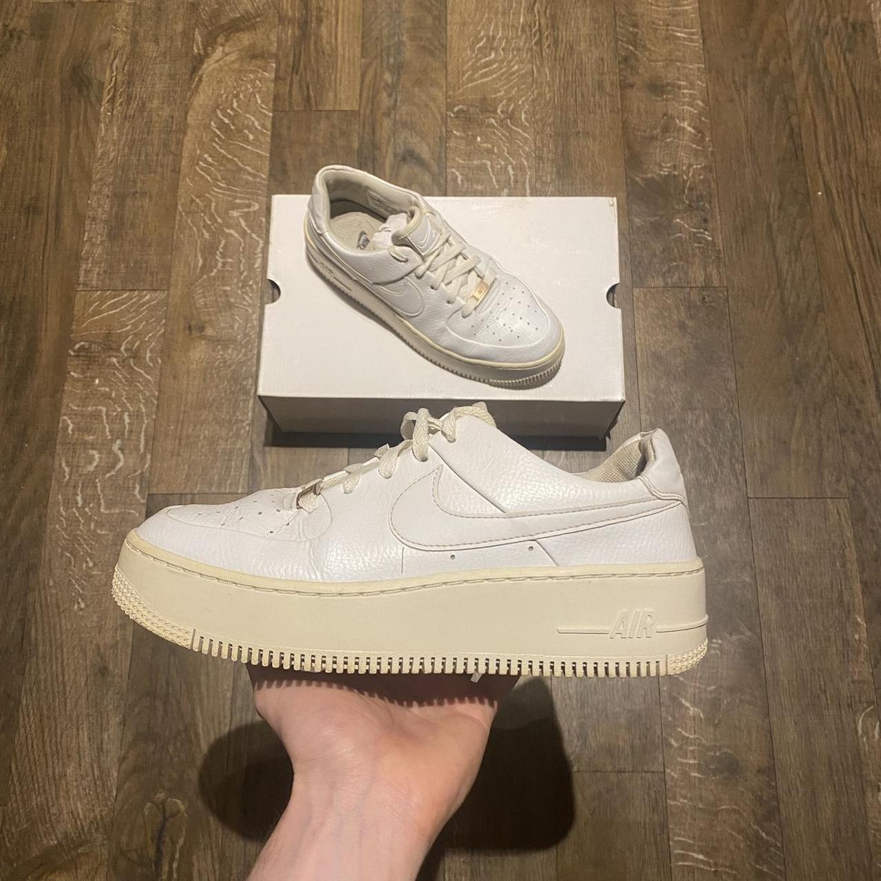 Air force 1 sage low hot sale phantom white