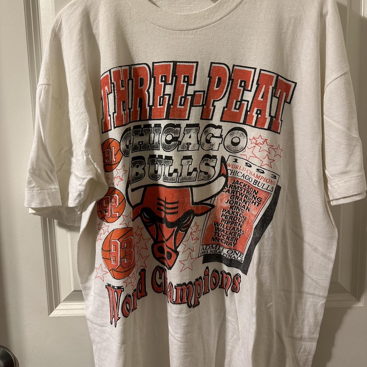 Vintage Bulls 3 Peat NBA T Shirt