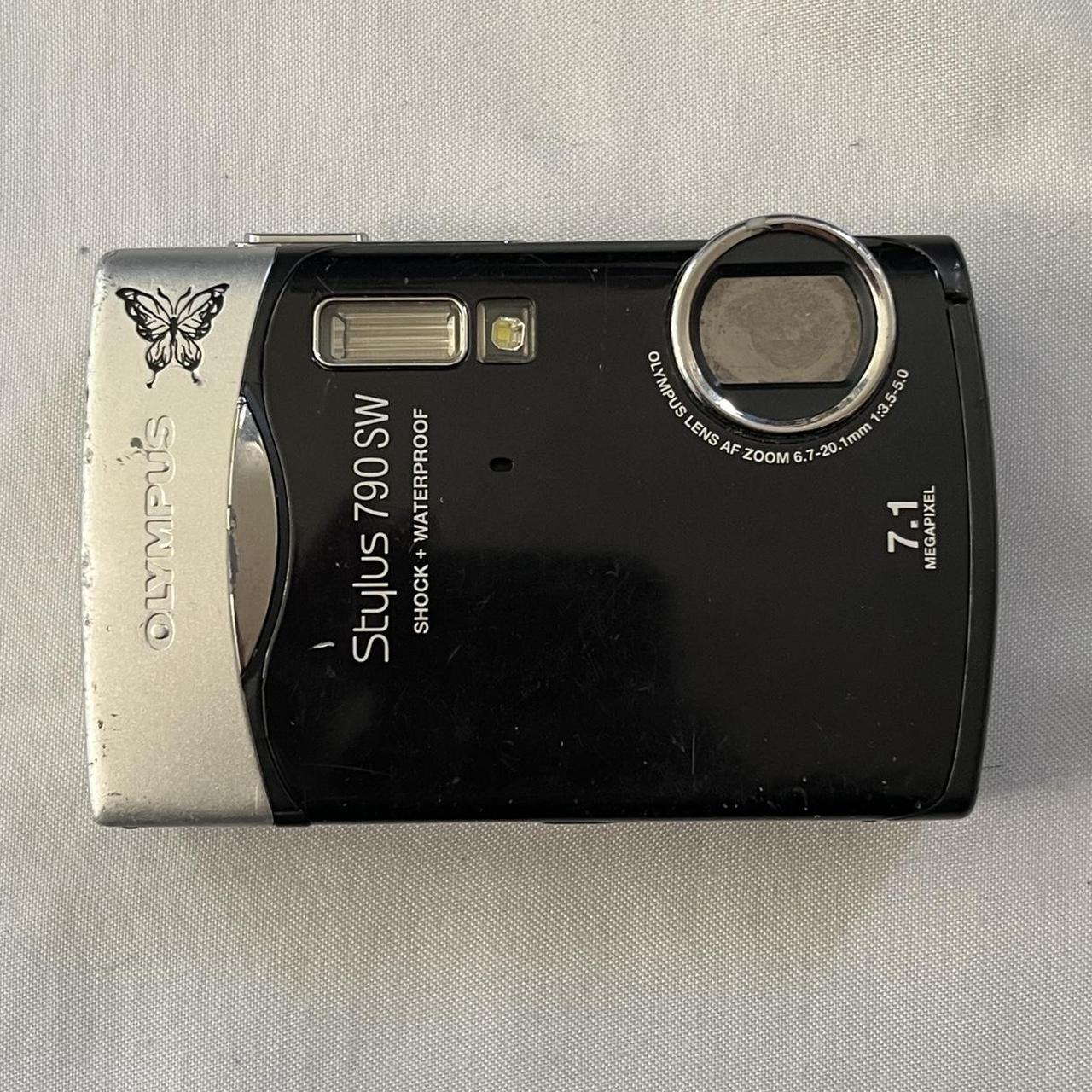 Olympus stylus 790 SW Comes with battery The... Depop