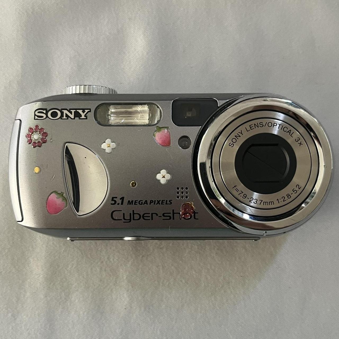 Sony Cybershot DSCP93 Comes with battery... Depop