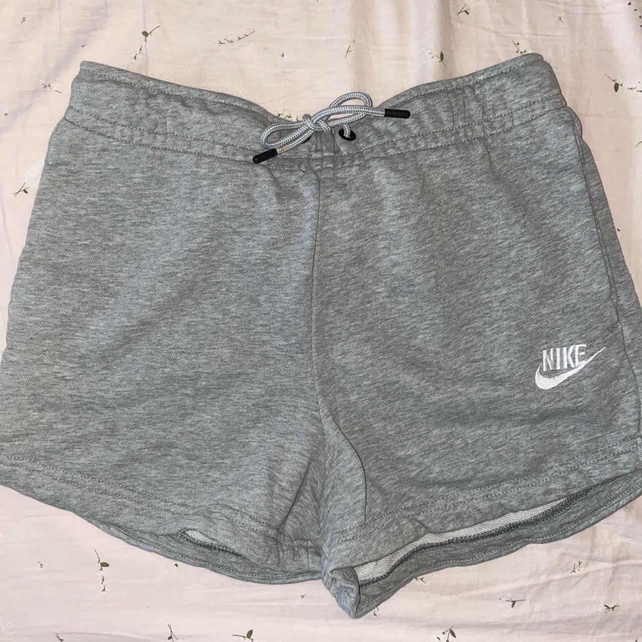 sweatshorts nike womens