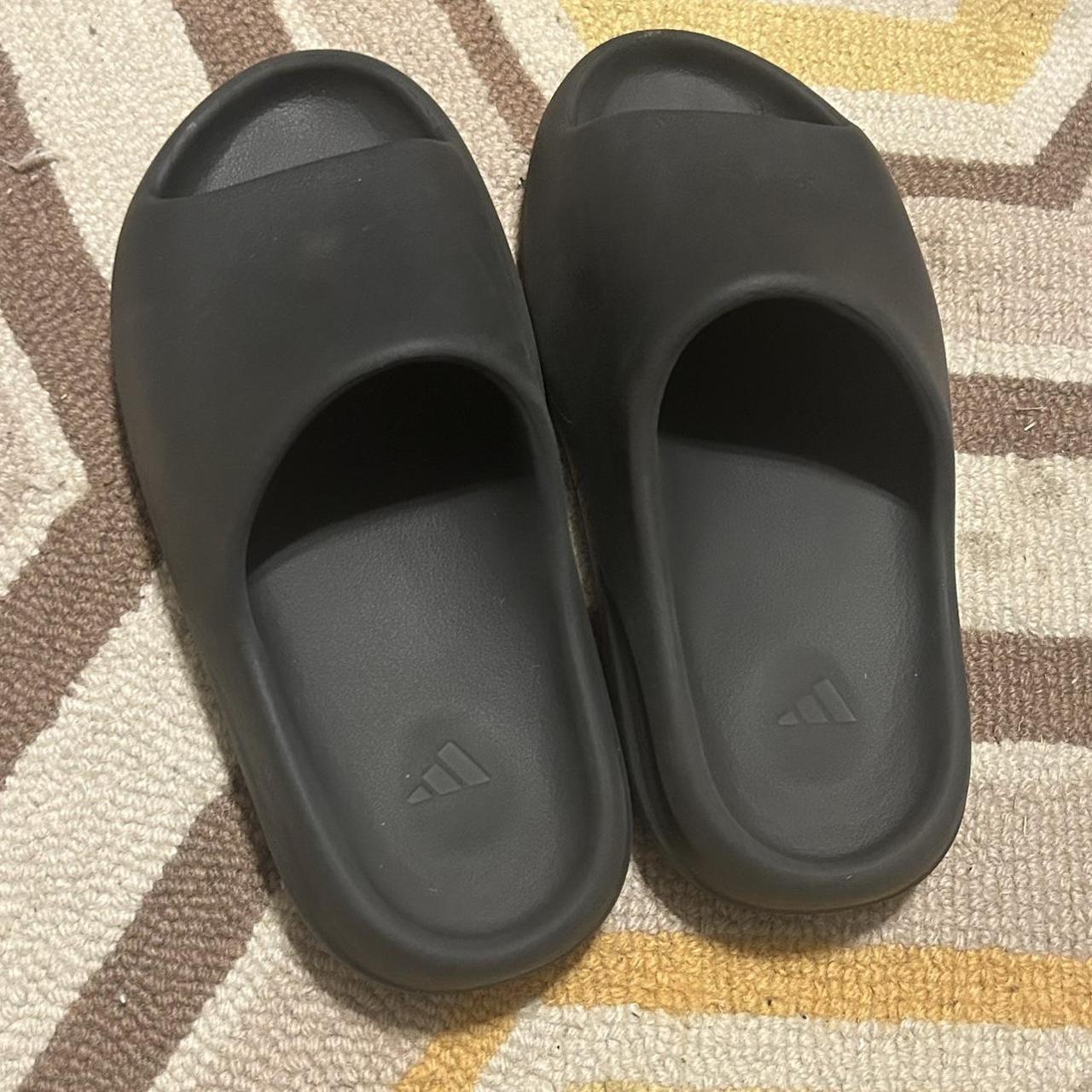 yeezys slides black
