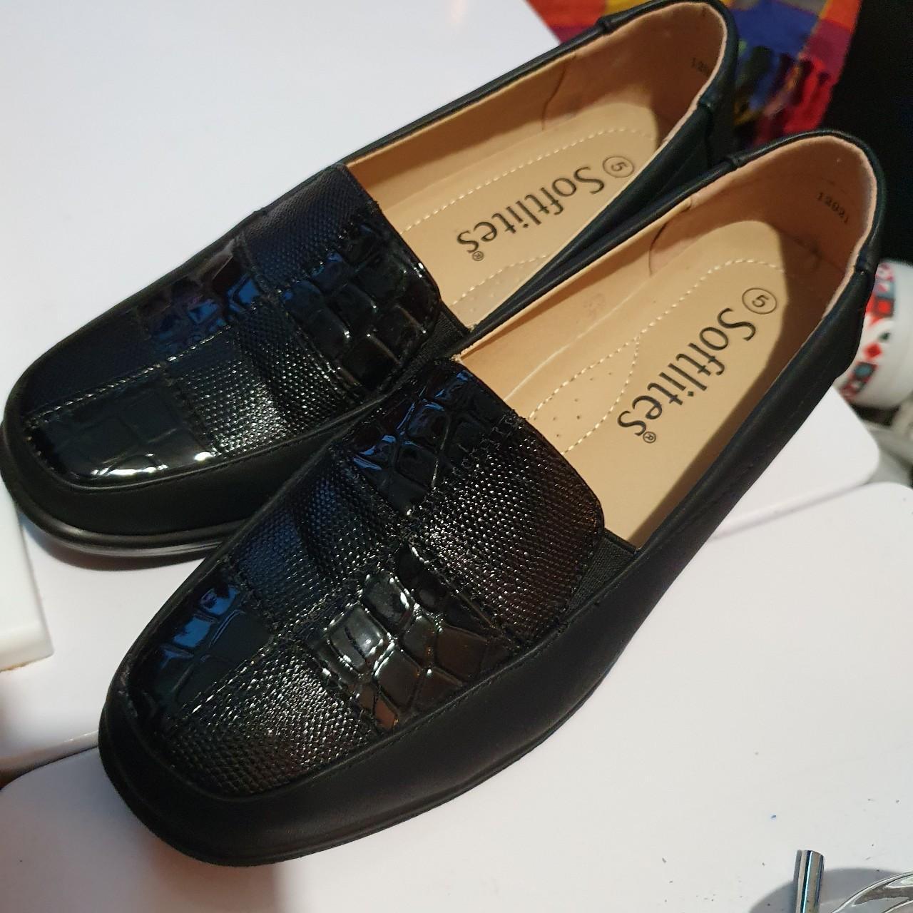 Softlites hot sale black shoes