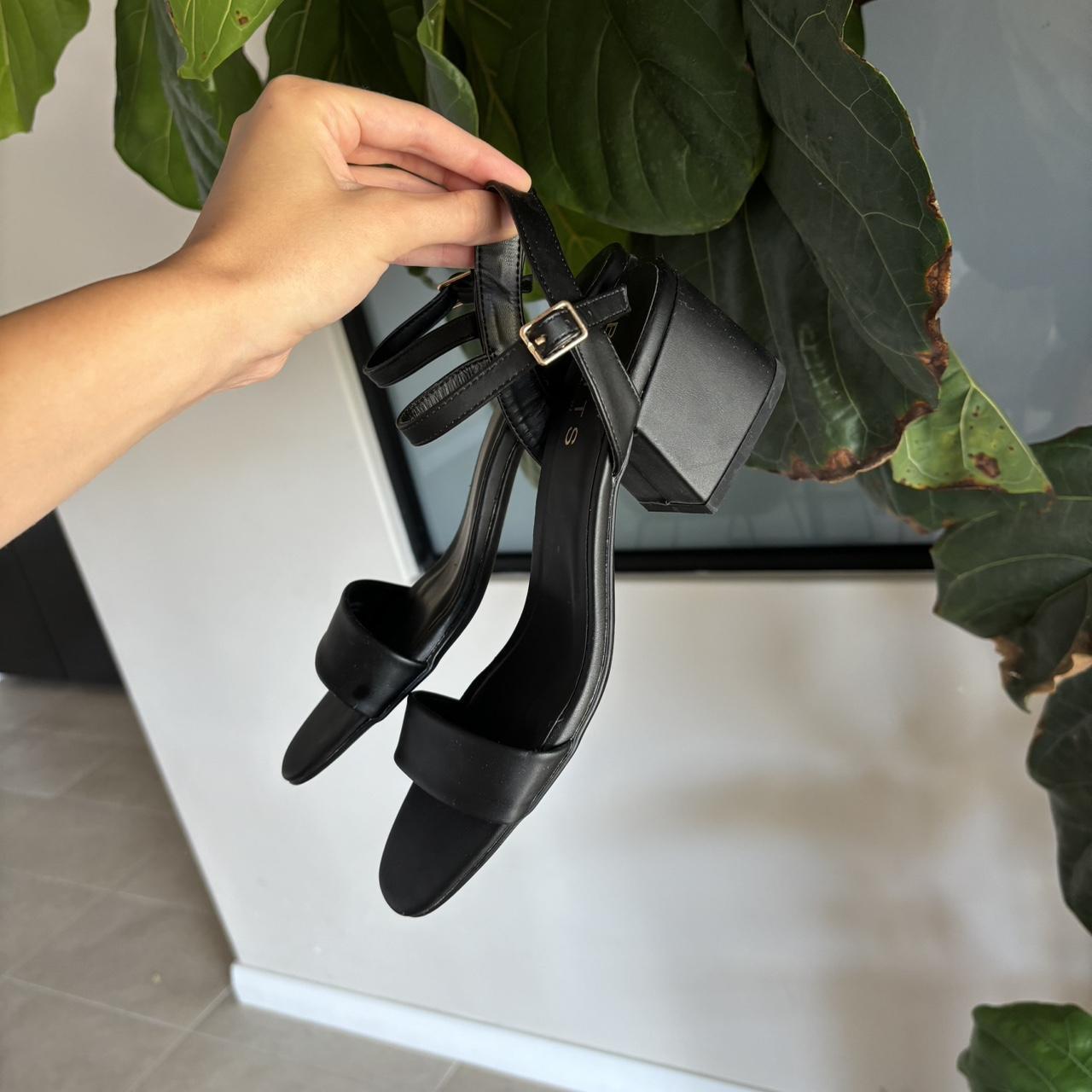 betts black heels