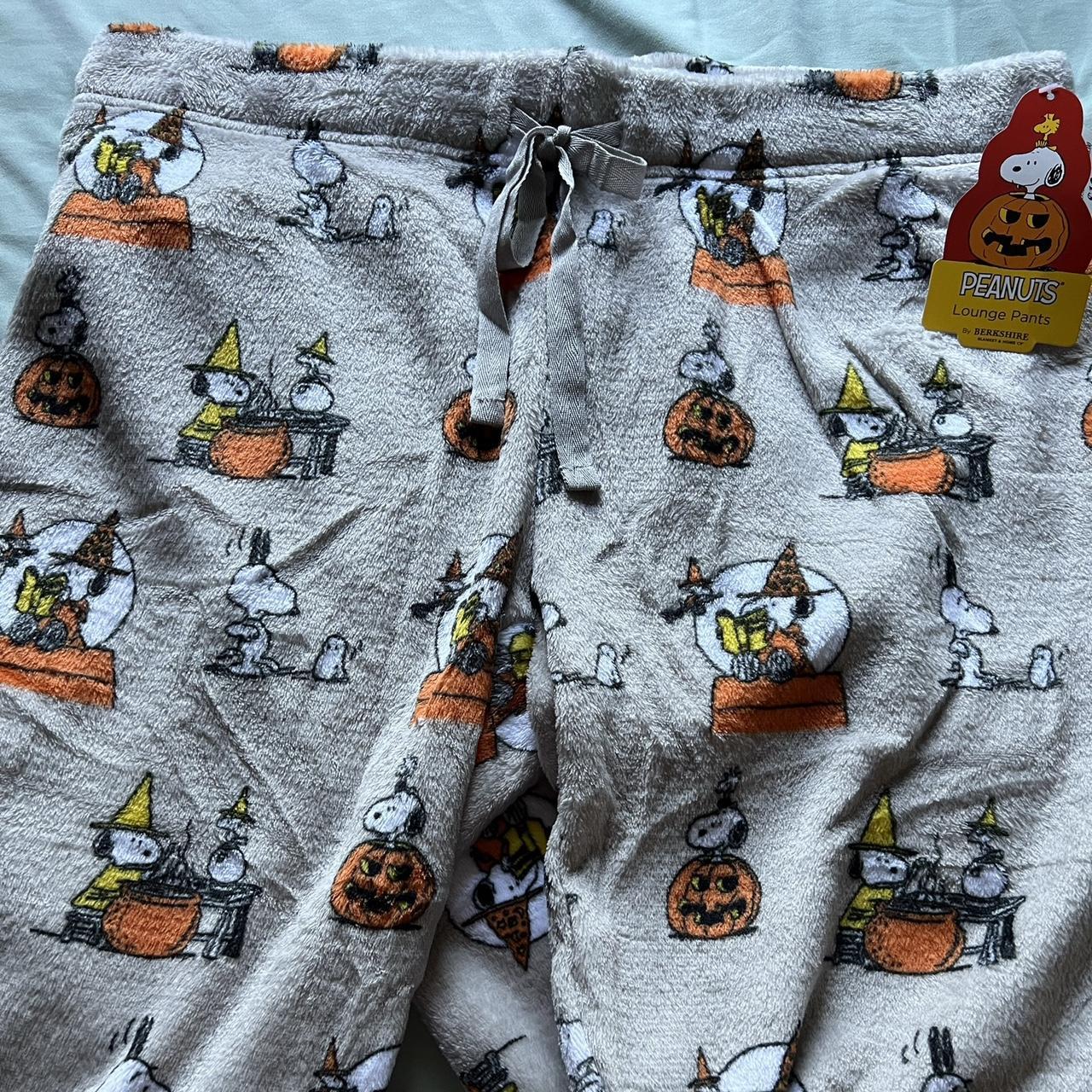 BRAND NEW Peanuts Snoopy Halloween Pajama... Depop
