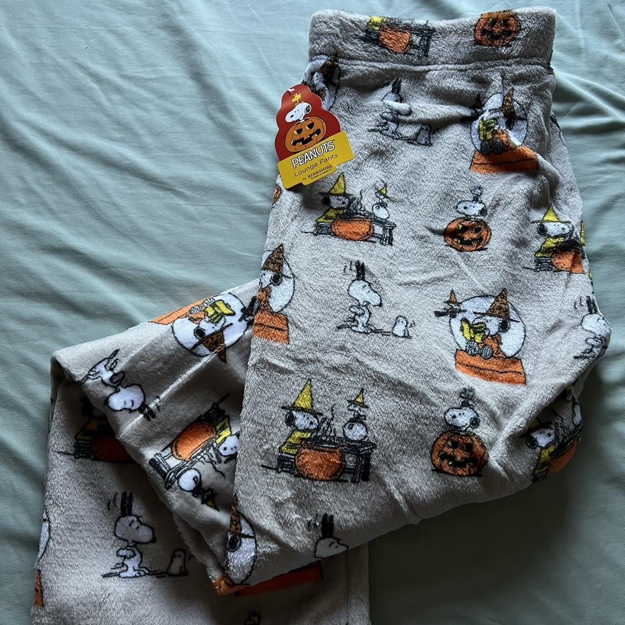 BRAND NEW Peanuts Snoopy Halloween Pajama... Depop