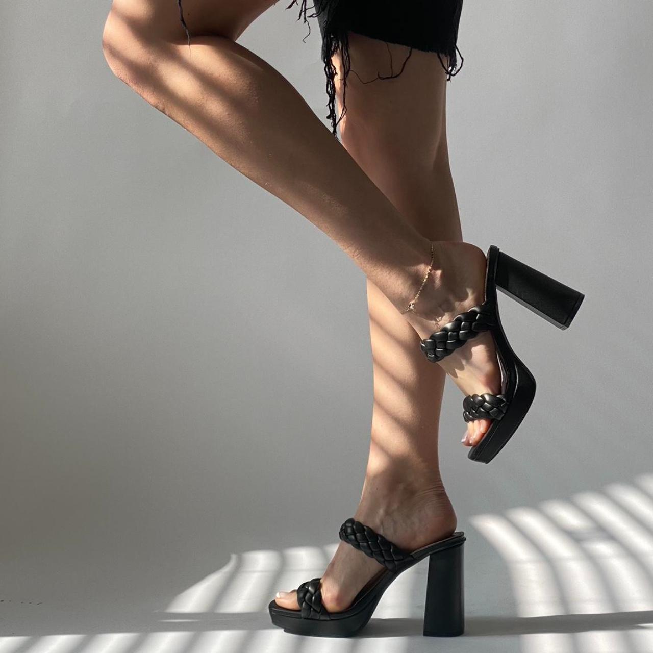 dressy sneaker shoes