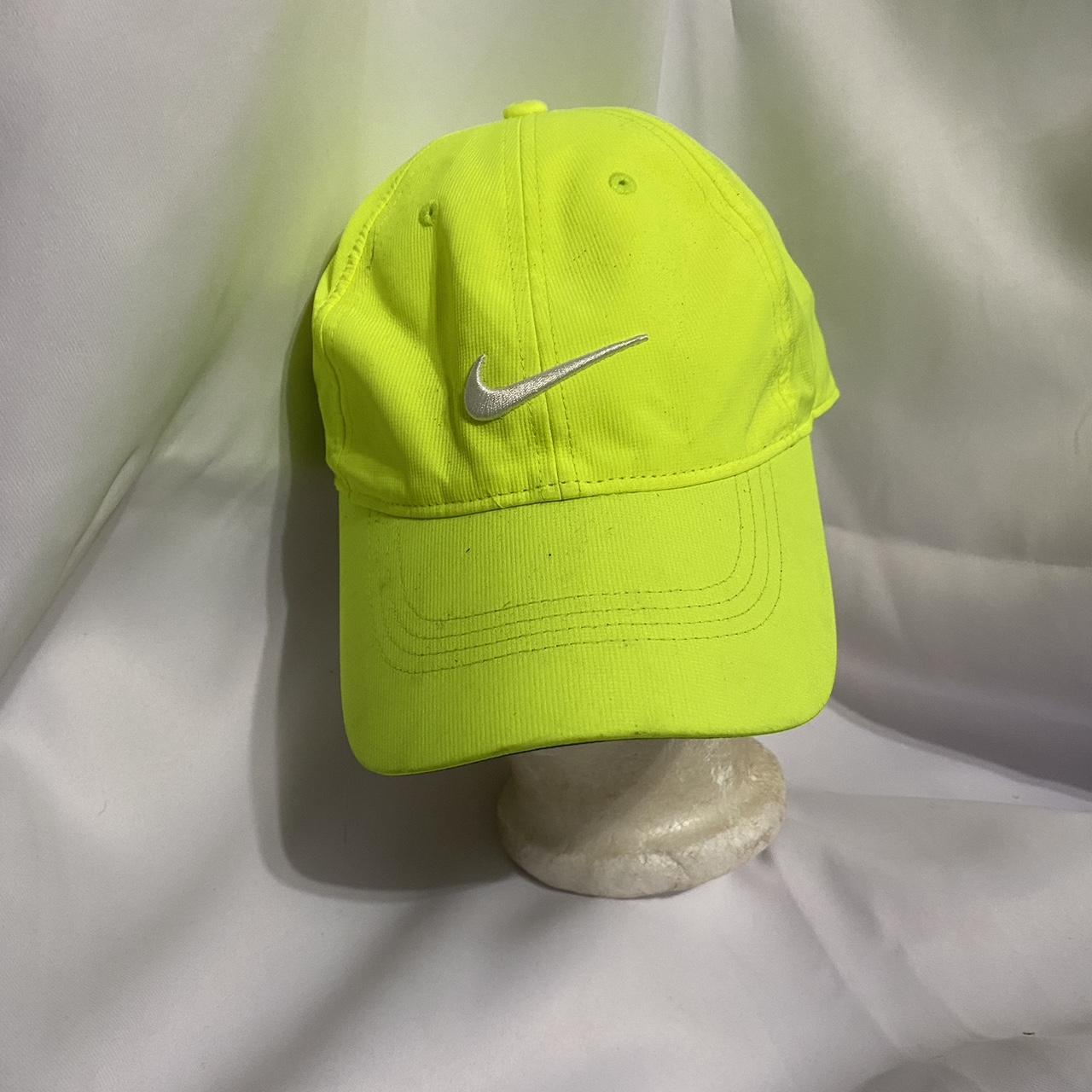 Neon yellow nike hat hotsell